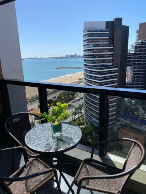 LINDO FLAT BEIRA MAR